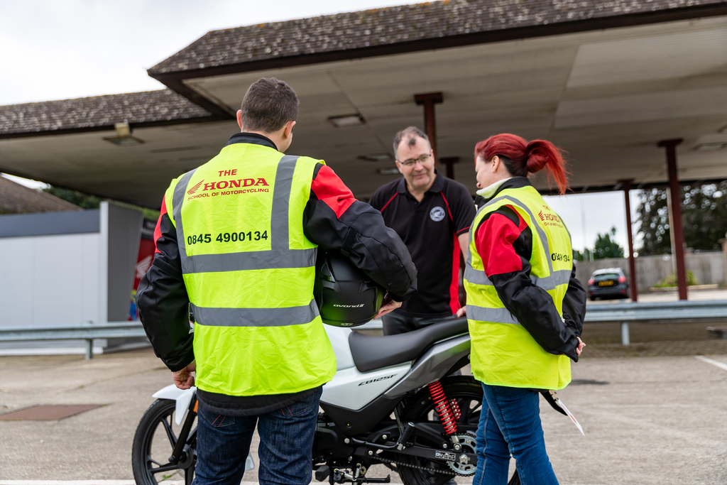 Motorcycle Training | The Do's and Don'ts of Riding
