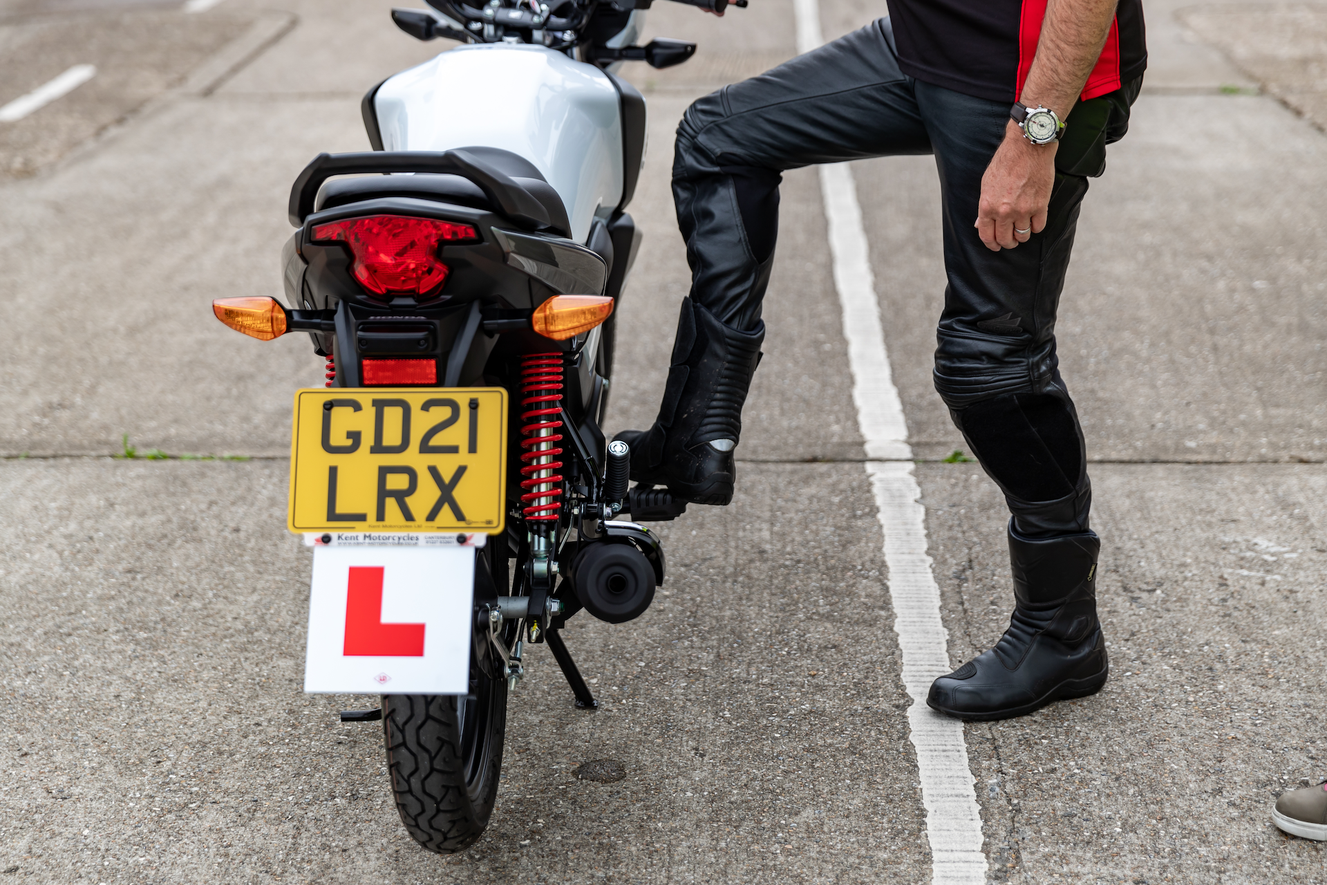 Motorcycle Training Bournemouth, Learn to ride a motorcycle