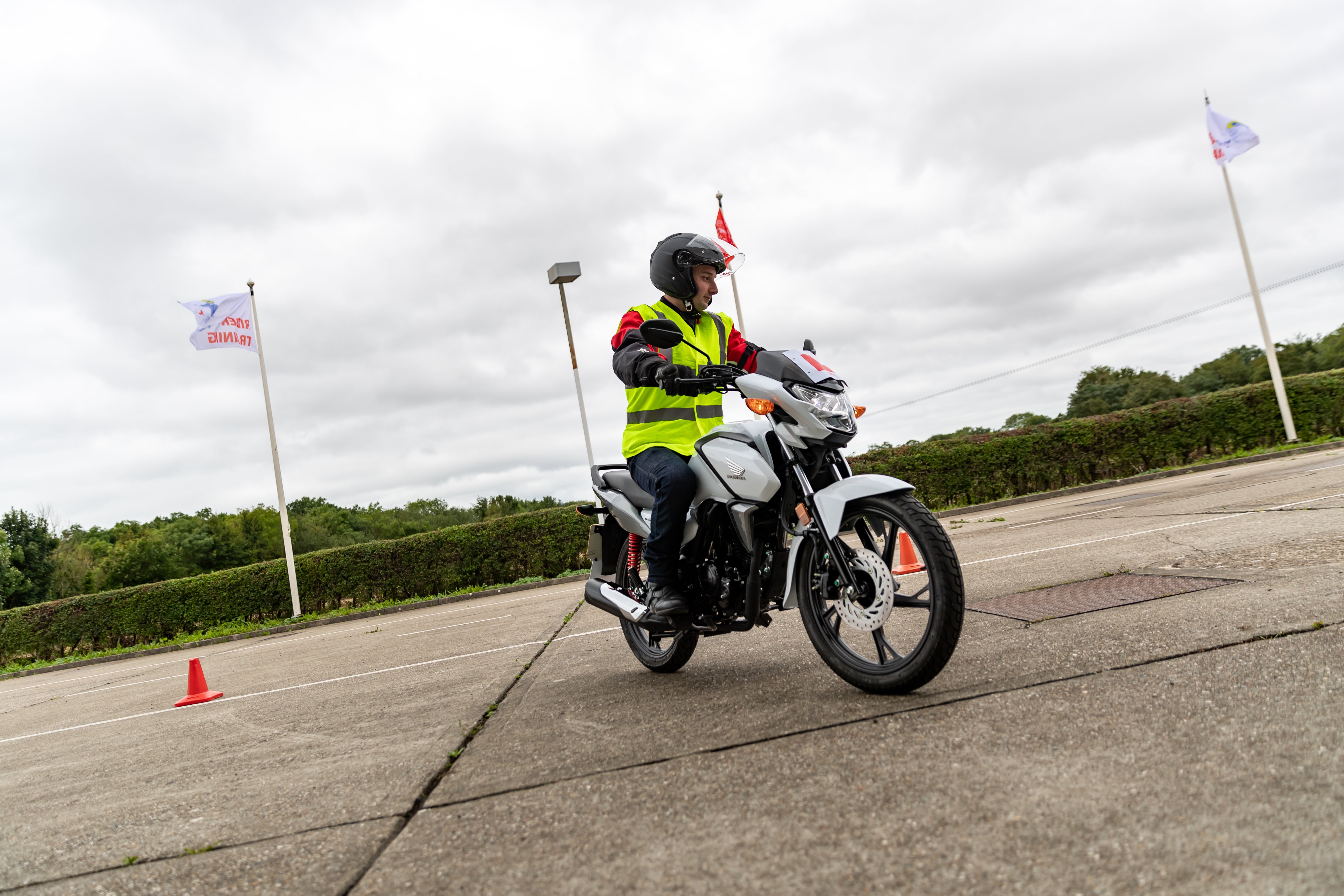 Motorcycle Training Bournemouth | Book CBT Test Bournemouth | Learn to Ride a Motorcycle